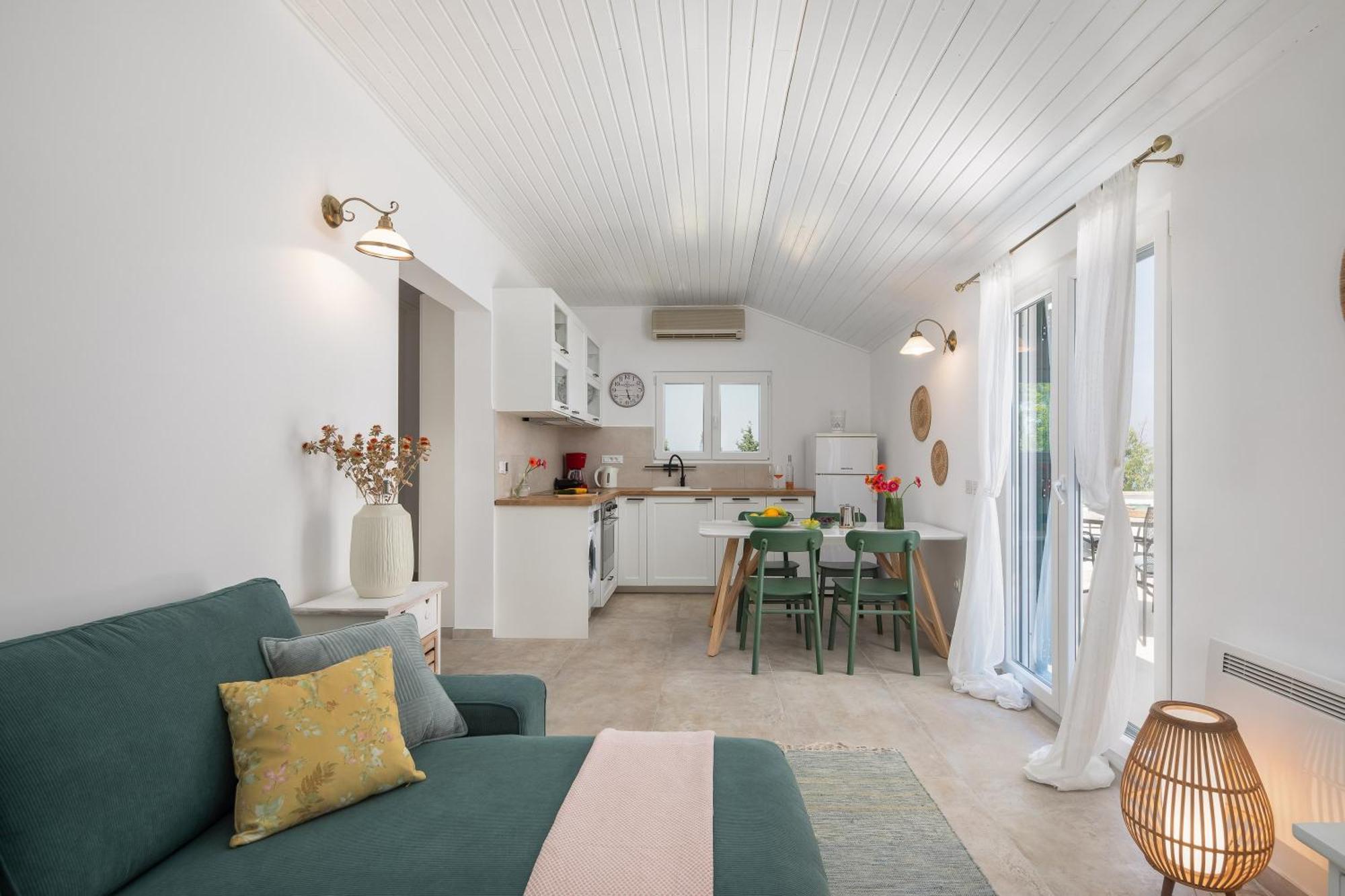 Holiday Home Dora Splitska Esterno foto
