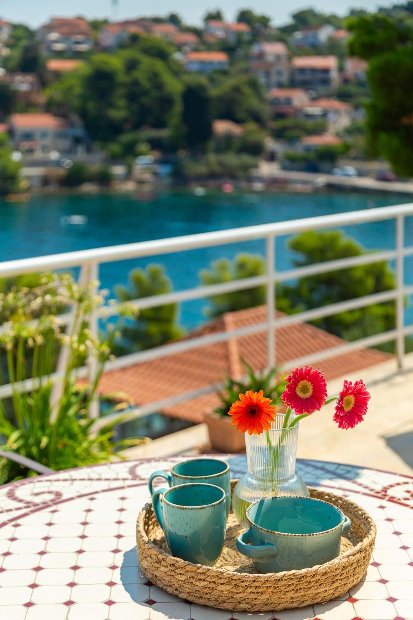 Holiday Home Dora Splitska Esterno foto